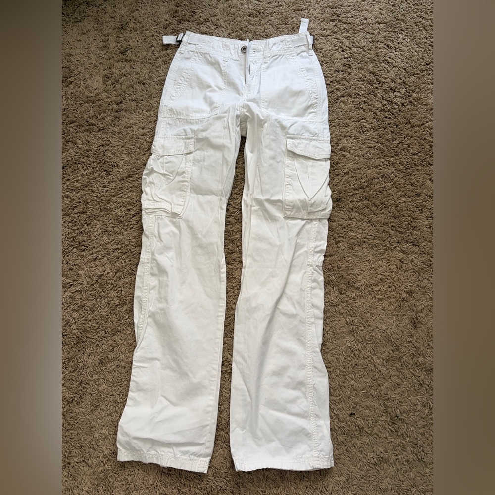 Berksha White Cargo pants
